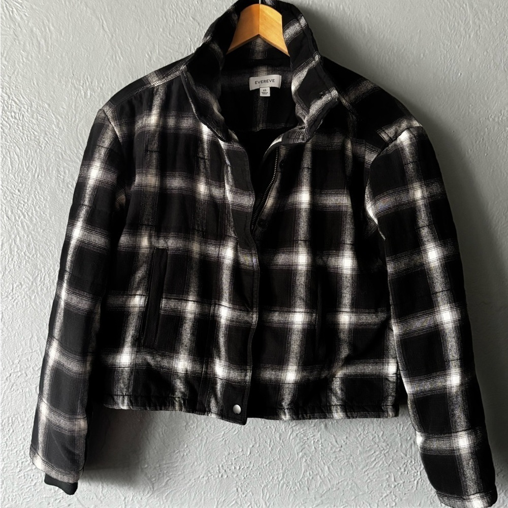 Evereve Black & White Plaid Cropped Puffer Jacket | Size XS